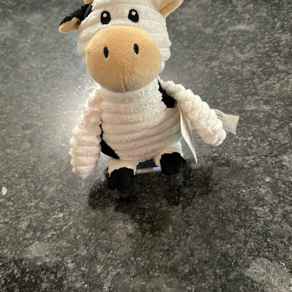 Prime Pets Dog Toy Adorable Cow Plush Squeaky Toy 8” x 6” NWT Farm Animal Friend - Picture 9 of 9